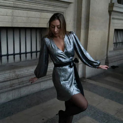Robe noire et argentée